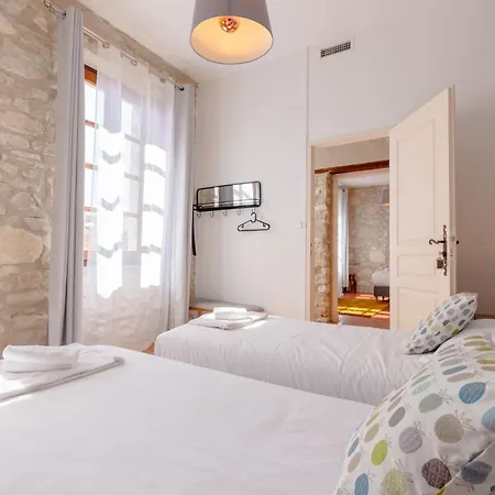 לינה וארוחת בוקר Abitarela - -