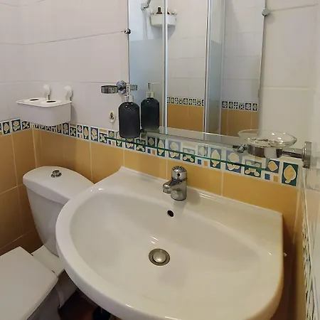 לינה וארוחת בוקר Abitarela - -